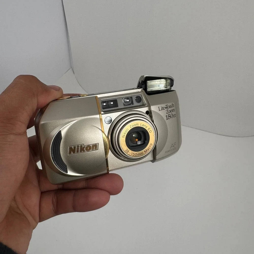 Vintage Nikon Lite Touch Zoom 150 ED AF 35mm Point & Shoot Film Camera
